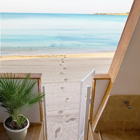 White Bay فونتاني بيانكي