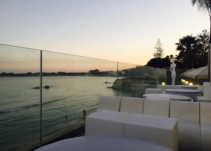 White Bay Отель 4*