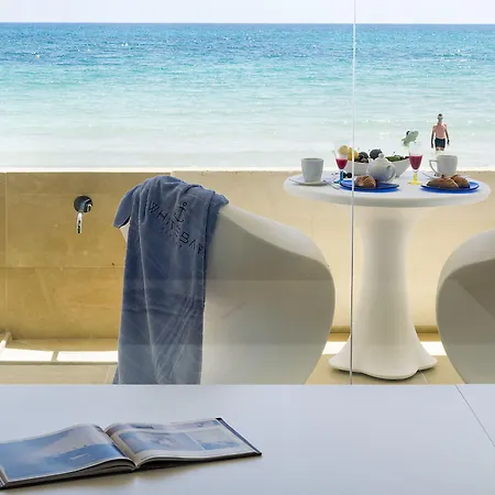 White Bay Hotell
