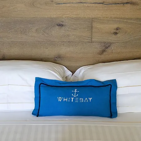 White Bay فندق