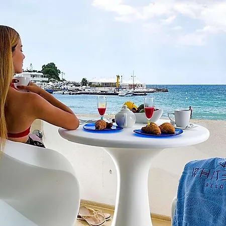 Hotel White Bay