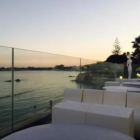 White Bay Hotell 4*