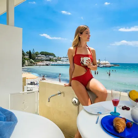 White Bay فونتاني بيانكي