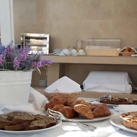 Hotell White Bay 4*
